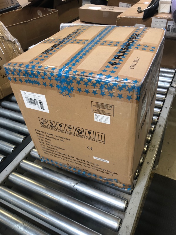 Photo 1 of FLASHFORGE Adventurer 5M 3D Printer with Fully Auto Leveling, Max 600mm/s High Speed Printing, 280°C Direct Extruder with 3S Detachable Nozzle, CoreXY All Metal Structure, Print Size 220x220x220mm