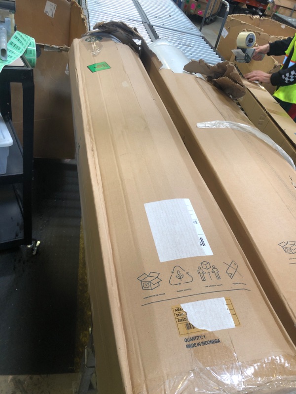 Photo 1 of ZINUS 12 Inch Green Tea Memory Foam Mattress [New Version], Fiberglass free, Medium Firm Feel, Zoned Pressure Relief, Certified Safe Foams & Fabric, Bed-In-A-Box, Queen , White