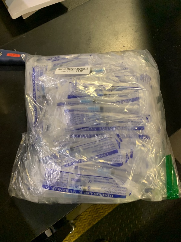 Photo 1 of 100 Pack Disposable 3ml/cc Lab Syringes with 23Ga 1 Inch Needle Luer Lock, Individually Sealed Packed