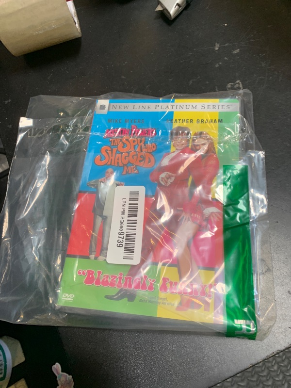 Photo 1 of Austin Powers: The Spy Who Shagged Me (DVD)