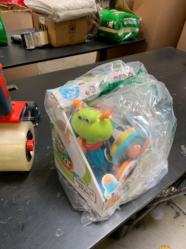 Photo 1 of Yookidoo Crawl "n" Go Snail - 020373401136
