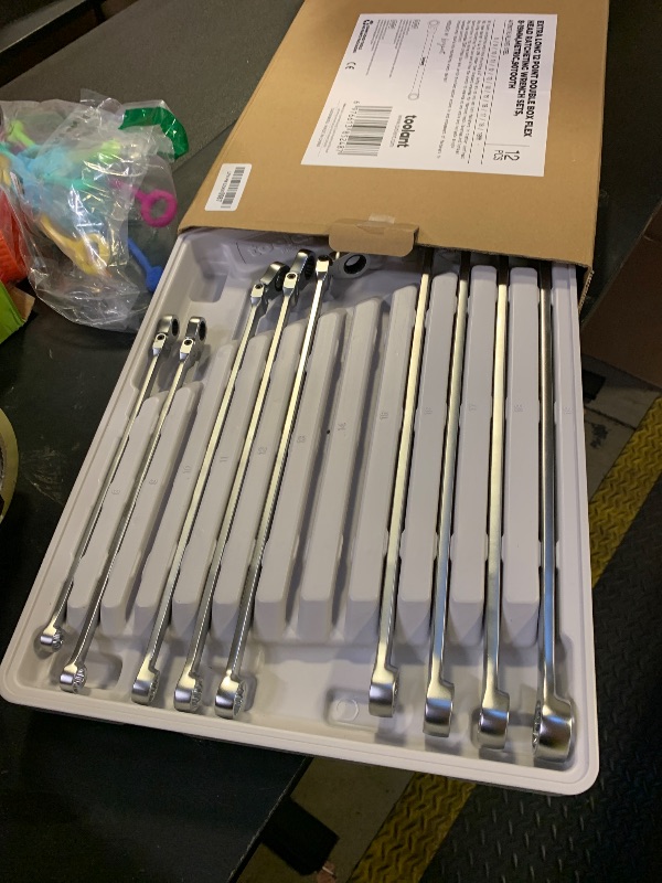 Photo 1 of toolant Extra Long Ratcheting Wrench Set, Flex Head & Fixed Offset Head Double Box End Combination Wrench Set, CR-V Steel, Metric 8-19mm, 12PCS with Storage Tray