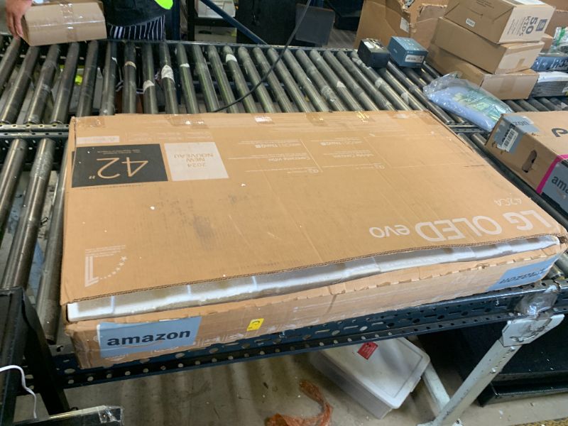 Photo 1 of LG 42-Inch Class OLED evo C4 Series Smart TV 4K Processor Flat Screen with Magic Remote AI-Powered with Alexa Built-in (OLED42C4PUA, 2024)