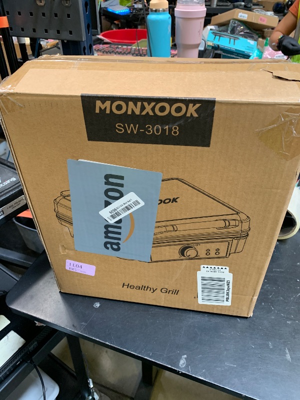 Photo 1 of MONXOOK Panini Press Sandwich Maker, 4 Slices Panini Grill Non-Stick Coated Plates, Panini Makers with Temperature Control, Opens 180 Degrees, Removable Drip Tray, 1400W, Stainless Steel