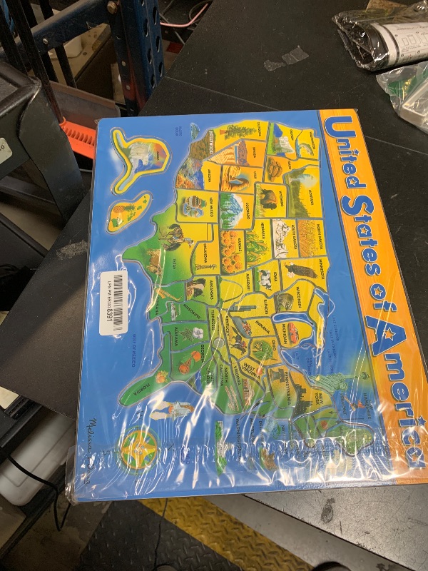 Photo 1 of Melissa & Doug USA Map Wooden Puzzle (45 pcs)