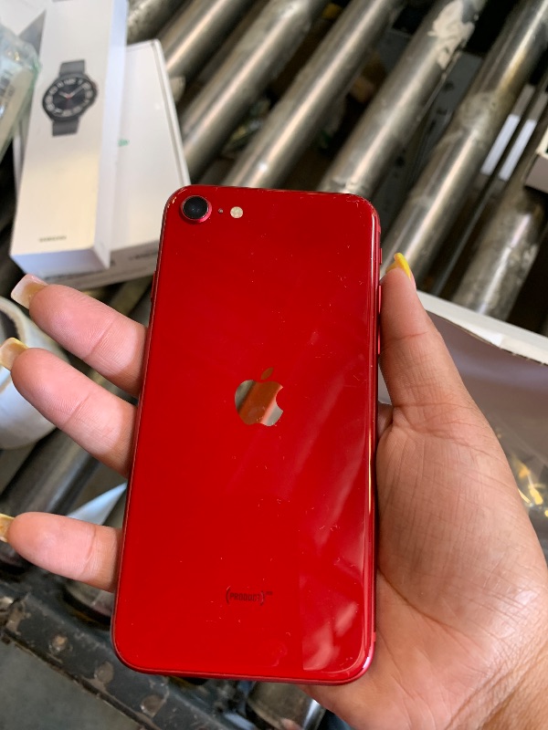 Photo 1 of Apple iPhone SE 3rd Gen, 64GB, RED - Unlocked (Renewed)