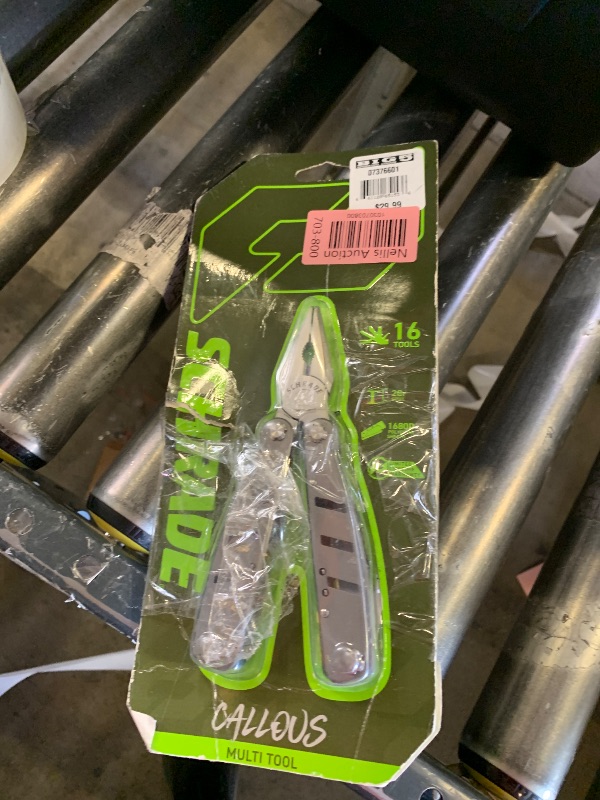 Photo 1 of Schrade Callous Multitool