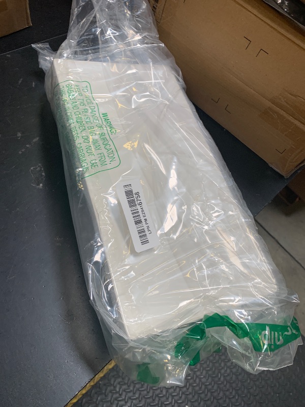 Photo 1 of 4 PCK PASTRY PLATES WHITE