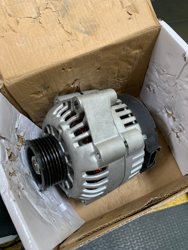 Photo 1 of KUSATEC 19244727 New Alternator Fit for 2000-2005 Cadillac Escalade EXT ESV Chevy Tahoe Astro Avalanche Express Silverado Suburban GMC Safari Savana Sierra Yukon XL 1500 2500 C3500HD;12V 105A OE 8247N