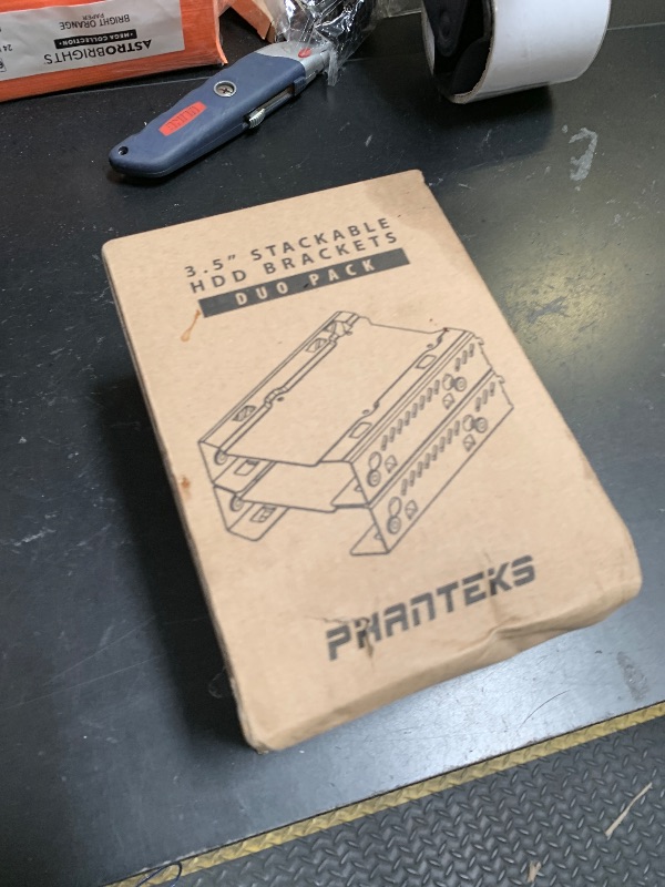 Photo 1 of Phanteks - Stackable 3.5" HDD Bracket Duo Pack Cases PH-HDDKT_03,Black