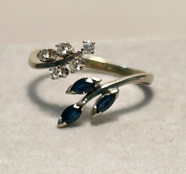 Photo 1 of 14K YELLOW GOLD W. .50CT SAPPHIRE & .25CT DIAMOND RING-4.5G SIZE 10 1/2 #19
