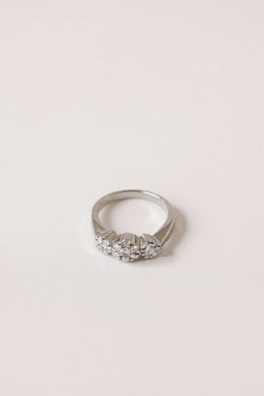 Photo 1 of 14K WHITE GOLD W. .50CT DIAMOND RING-4G SIZE 6 3/4 #8