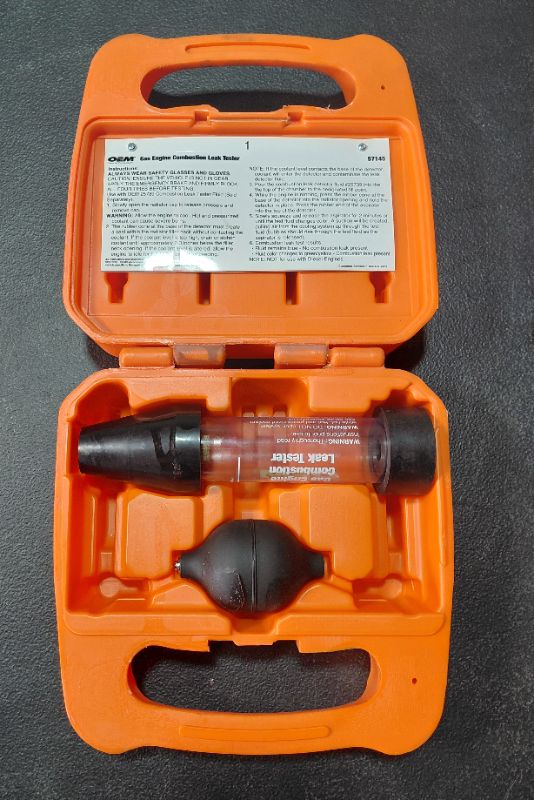 Photo 1 of OEMTOOLS GAS ENGINE COMBUSTION LEAK TESTER 57145