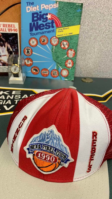 Photo 1 of 1989-1990 UNLV RUNNING REBELS BASKETBALL CHAMPIONSHIP MEMORABILIA