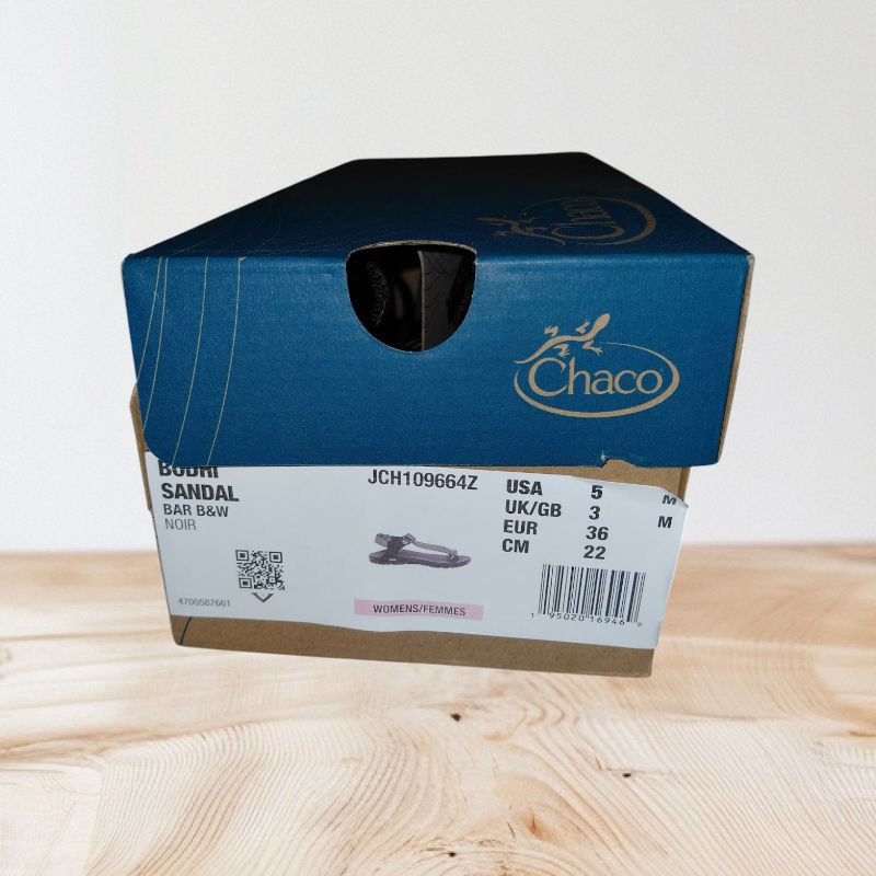 Photo 1 of CHACO WOMEN'S OUTDOOR SANDAL, BAR B&W, NOIR, SHOES, SIZE 5