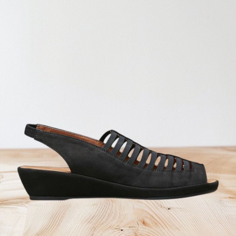 Photo 1 of GENTLE SOULS BY KENNETH COLE WOMEN'S LEE WEDGE, SHOES, SIZE 5