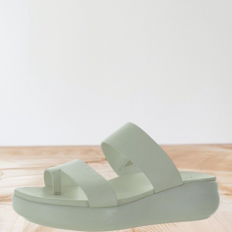 Photo 1 of SIZE 6-"NATURALIZER" WOMEN'S GENN-DRIFT 2 SLIDE SANDAL SHOES