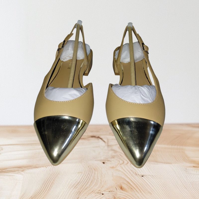 Photo 1 of KENNETH COLE WOMENS CAYLA SHOES, SHOES, SIZE 5