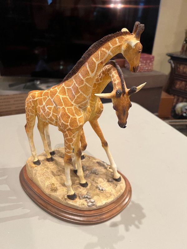 Photo 1 of CREART RESIN NECKING SIGNS GIRAFFES ON FIELD ON A BROWN WOOD BASE 91/950 15”H X 11”W