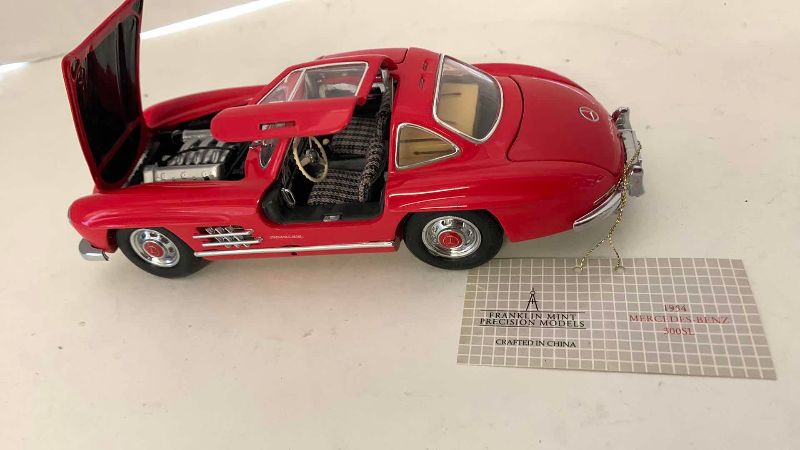 Photo 1 of 1954 MERCEDES BENZ 300 SL COUPE BY FRANKLIN MINT 1:24 SCALE 7”