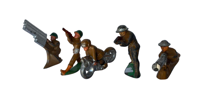 Photo 1 of 5 VINTAGE 1930’S METAL BARCLAY ARMY SOLDIERS 3.5”