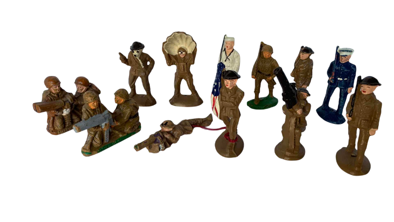 Photo 1 of 12 VINTAGE WOODEN ARMY FIGURES 3.5”