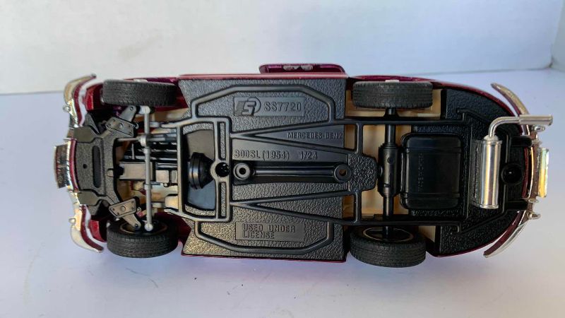 Photo 1 of 1954 MERCEDES 300 SL COUPE 1:24 7.5”