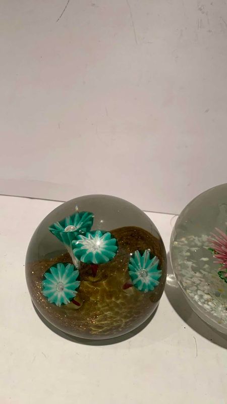 Photo 1 of 2 GLASS FLOWER INSPIRED PAPER WEIGHT 3”
