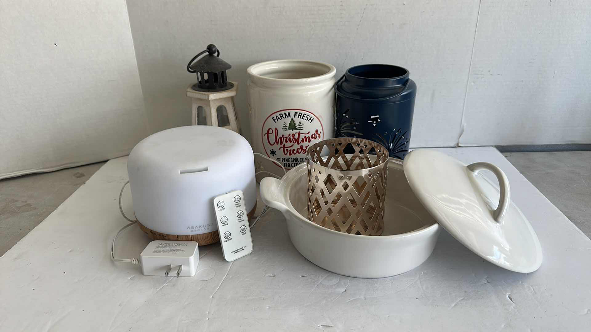 Photo 1 of ASAKUKI ESSENTIAL OIL DIFFUSER HUMIDIFIER W REMOTE, WHITE CERAMIC CASSEROLE DISH W LID, CANDLE HOLDERS/HOME DECOR