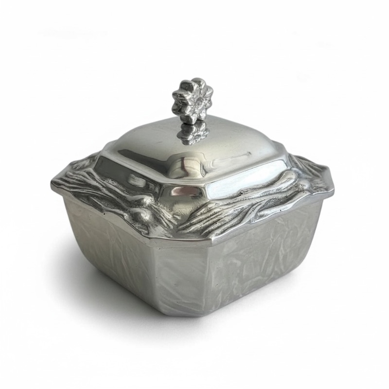 Photo 1 of BERBANK AND CO PEWTER COVERED CASSEROLE DISH