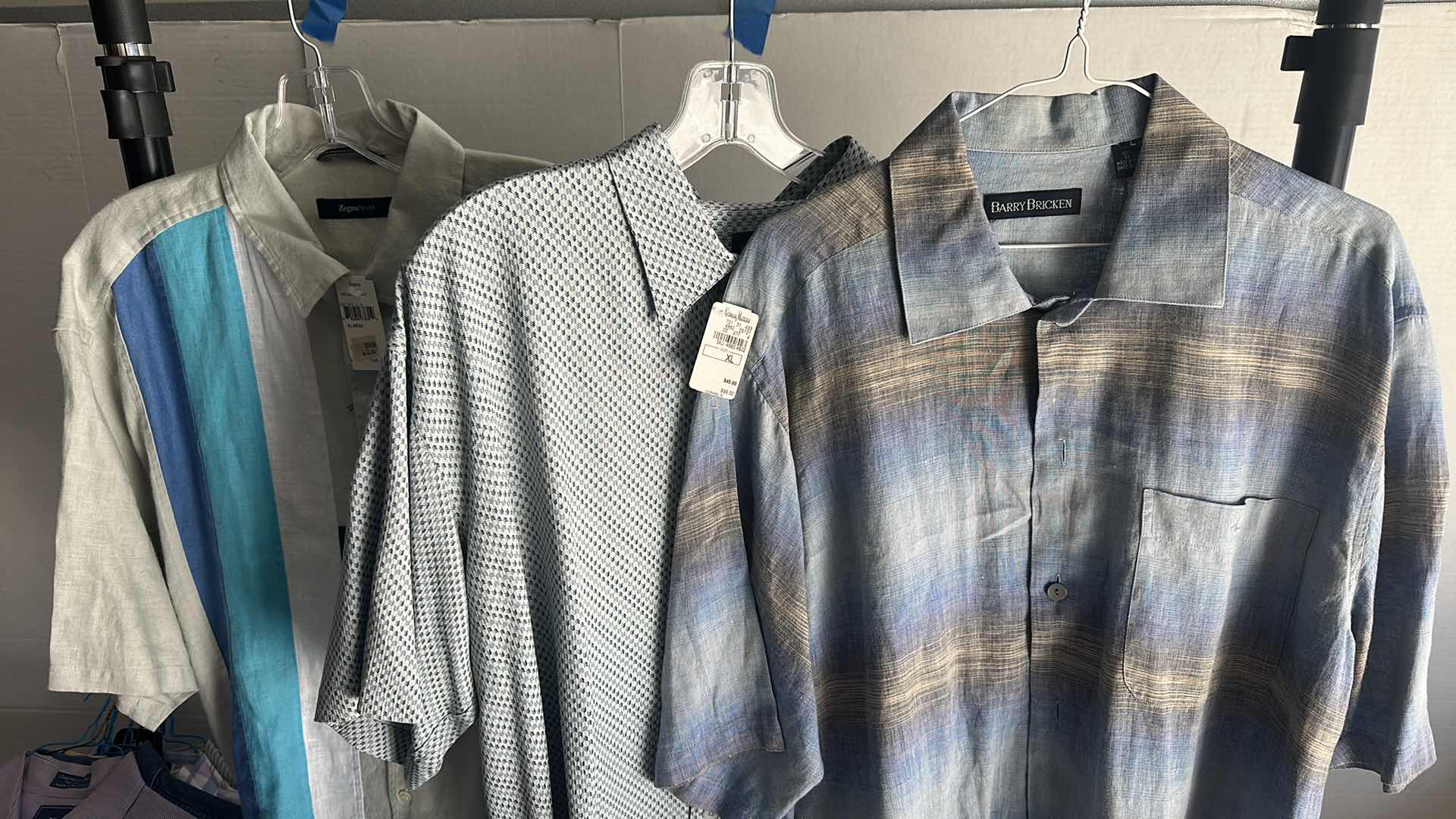 Photo 1 of MENS SHORT SLEEVE DRESS SHIRTS-SIZE L-XL