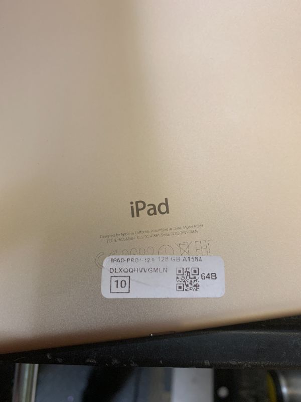 Photo 1 of Apple iPad Pro (128GB, Wi-Fi, Silver) 12.9in Tablet (Renewed)
