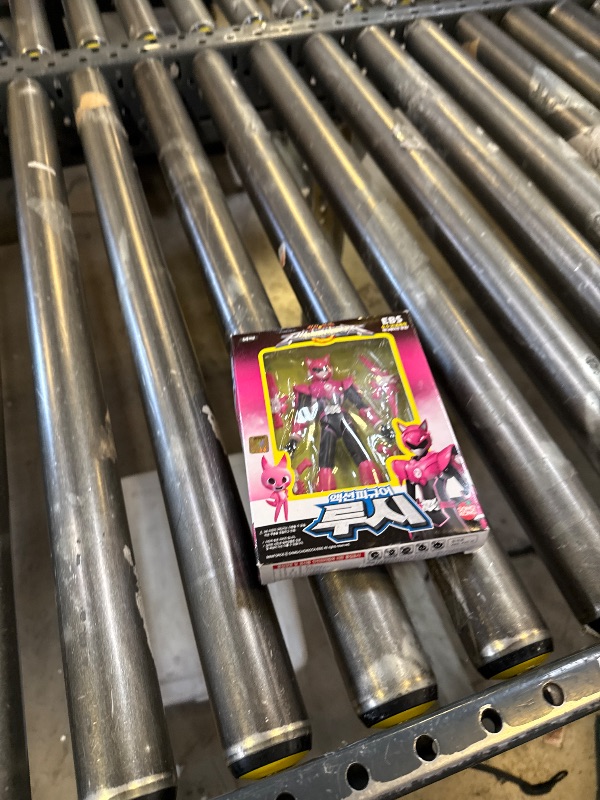 Photo 1 of MINIFORCE LUCY Pink Action Figure Set Mini Force Super Ranger SONOKONG
