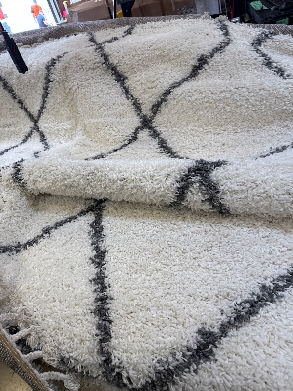 Photo 1 of JONATHAN Y Mercer Shag Plush Tassel Ivory/Gray Indoor Area Rug, 8x10, Moroccan Geometric Trellis, Easy-Cleaning for Living Room, Bedroom, Kitchen, Pet Friendly, Non-Shedding (MCR101B-8)