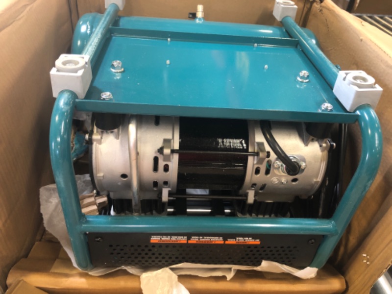 Photo 1 of Makita MAC320Q Quiet Series 1-1/2 HP, 3 Gallon, Oil-Free, Electric Air Compressor