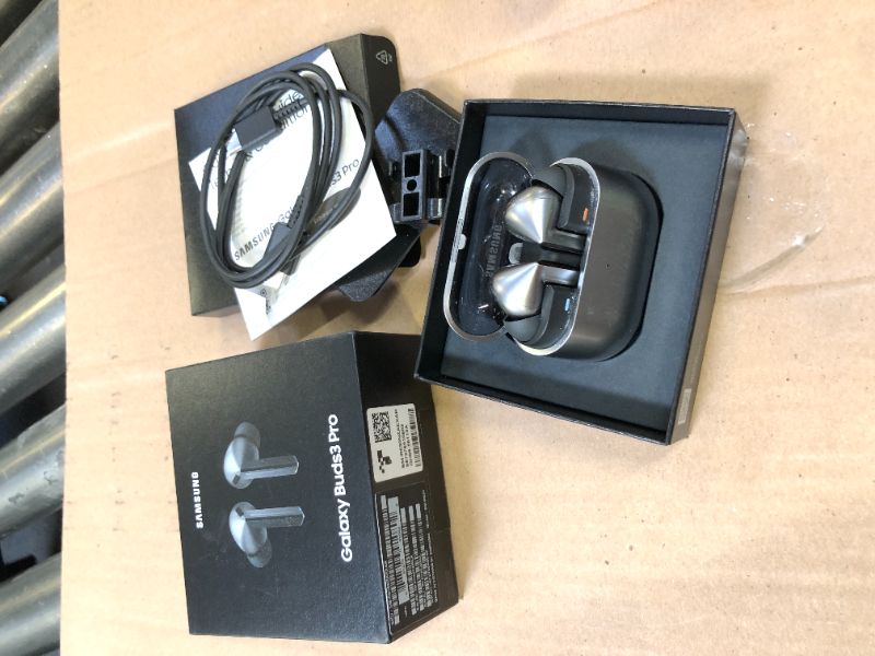 Photo 1 of Samsung Galaxy Buds 3 Pro AI True Wireless Bluetooth Earbuds, Noise Cancelling, Sound Optimization, Redesigned Comfort Fit, Silver [US Version, Amazon Exclusive,  ]