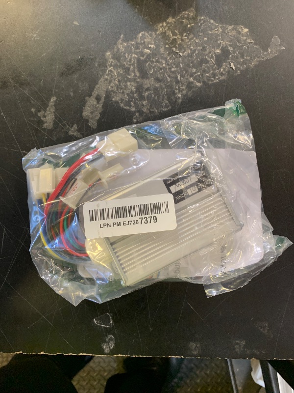 Photo 1 of Controller 36v 1000w for Brushed Electric Motor Engine Scooter with White Battery Connector Terminal