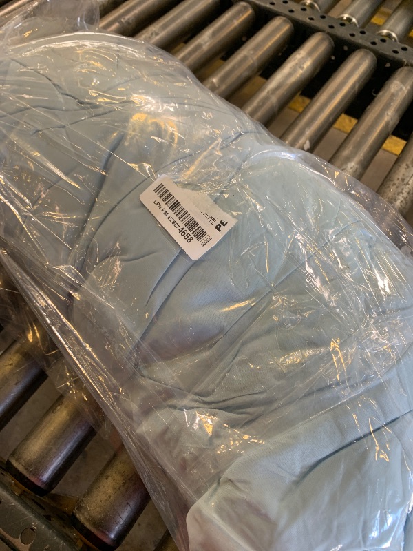 Photo 1 of HOMFINE Cooling Comforter Japanese Double-Sided Arc-Chill Cold Tech Fabric Cooling Blanket for Night Sweats Hot Sleepers, Q-Max 0.45 Soft Breathable Silk Smooth Lightweight Blue Summer Comforter King