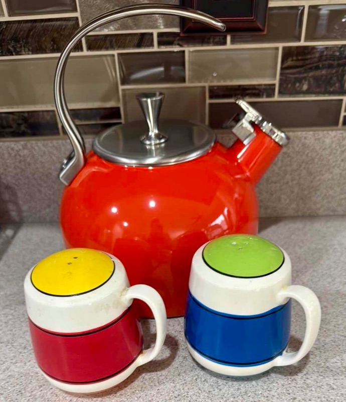 Photo 1 of RED KATE SPADE 2.5 QUART KETTLE & CERAMIC SALT & PEPPER SHAKERS
