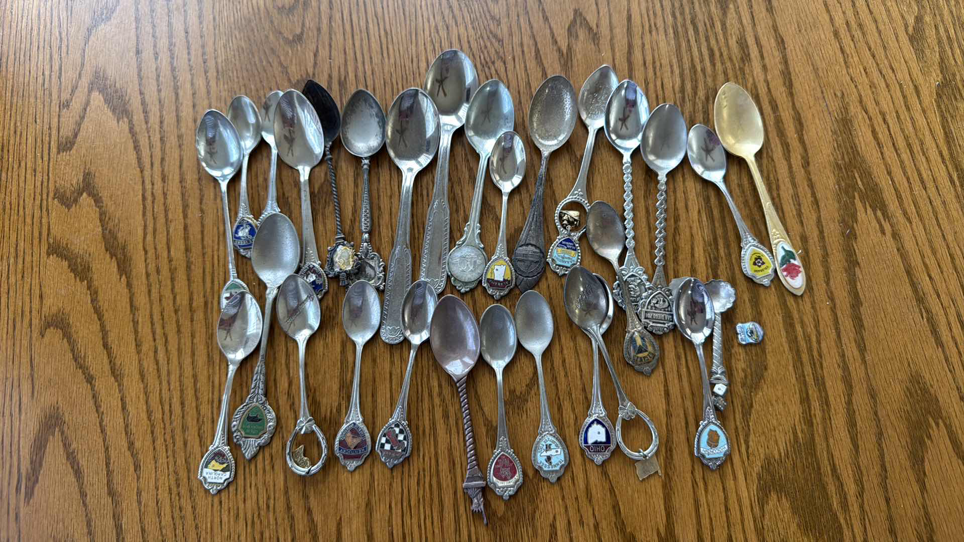 Photo 1 of VINTAGE SOUVENIR SPOON COLLECTIONS W WOODEN SPOON WALL RACK