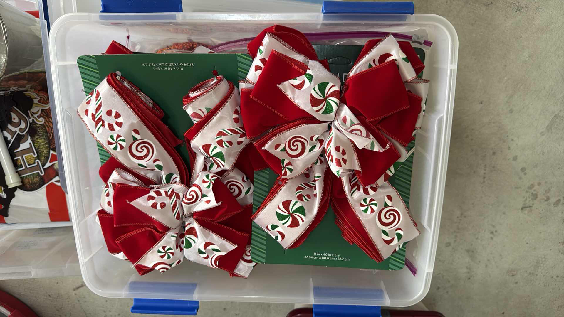Photo 1 of CONTENTS OF TOTE-HOLIDAY BOWS