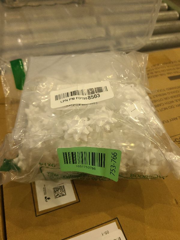 Photo 1 of 240Pcs 1IN Small Star Bows for Gift Wrapping and Presents,Multiple coClour Christmas Bows,for Parties, Birthdays, Weddings or Other Holidays. (White)
