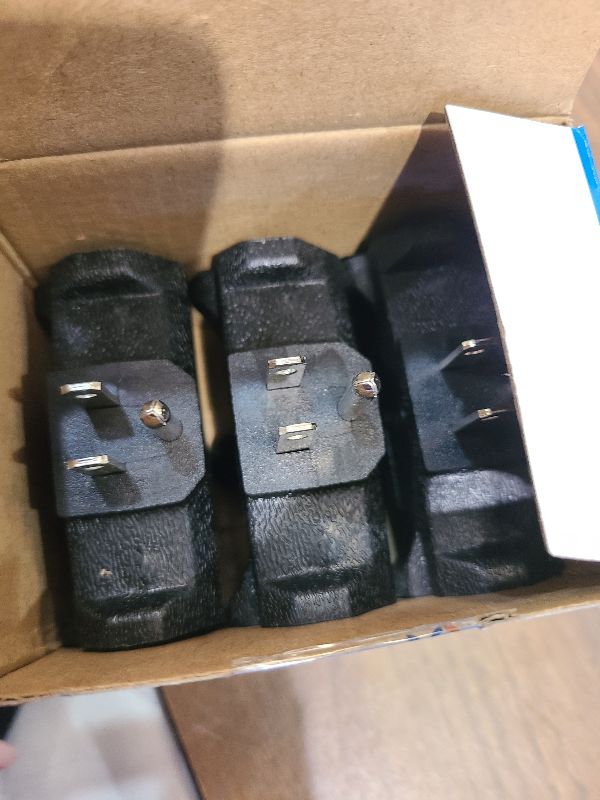 Photo 1 of [UL Listed] Cable Matters 3-Pack 3 Way Plug Adapter 15A 1875W, 3 Prong 3 Outlet Adapter, Power Splitter Plug Outlet, 3 Way Electrical Splitter, Black