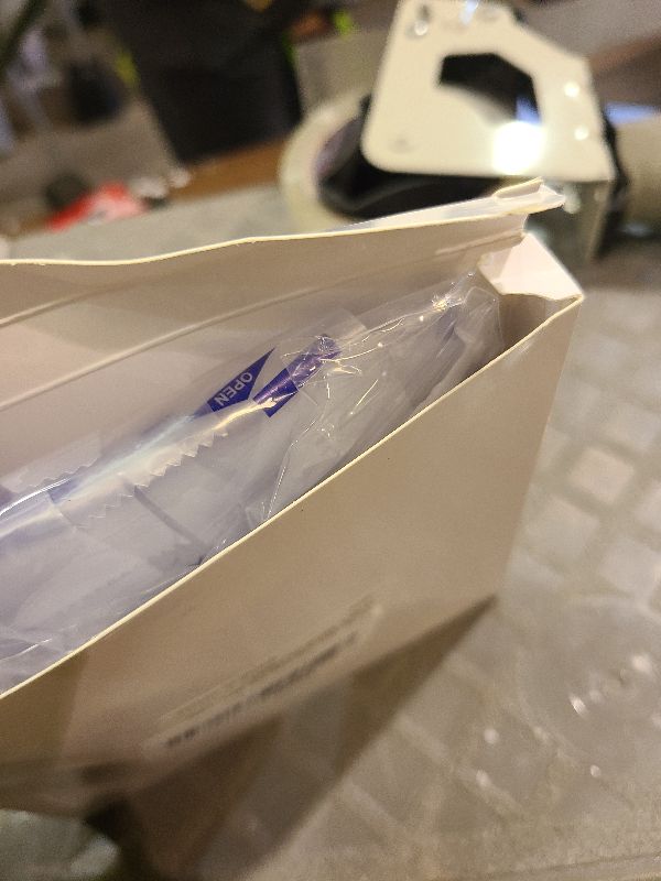 Photo 1 of 1ml Syringe Without Needle, 1ml Syringe for Liquids, Syringes for Scientific Labs, Measuring Liquids, Feeding Pets, 12 Pack Packaged