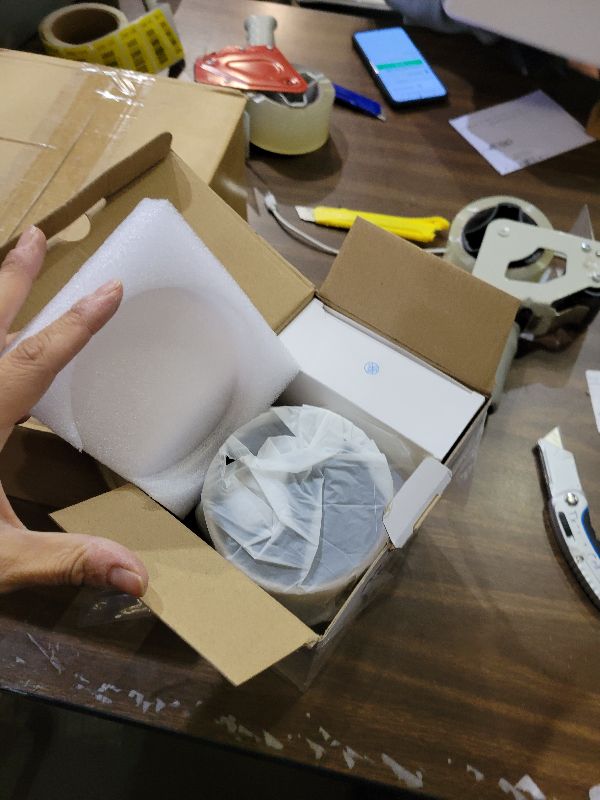 Photo 1 of [2026 Upgraded] Mini Projector Support 4K 1080P FHD Auto Keystone 270° Rotatable with WiFi 6 and Bluetooth 5.2 Projector Portable Compatibile with HDMI/TV Stick/Memory Stick/Laptop,White