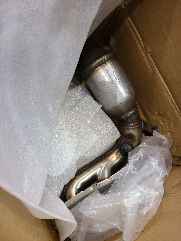 Photo 1 of [Front Right]FortunaFlow Exhaust Manifold Catalytic Converter Compatible with Toyota Sienna 2007-2010 3.5L,Toyota Highlander 2008-2013 3.5L Only AWD,Replace 171400P250(EPA Compliant+standard)