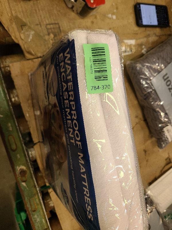 Photo 1 of ?Zippered Mattress Encasement Twin Size, 6 Side Waterproof Mattress Protector, Premium Hypoallergenic Bed Cover Waterproof, Breathable & Noiseless, Dorm Room Essentials(Suitable for 9-12 Inch)