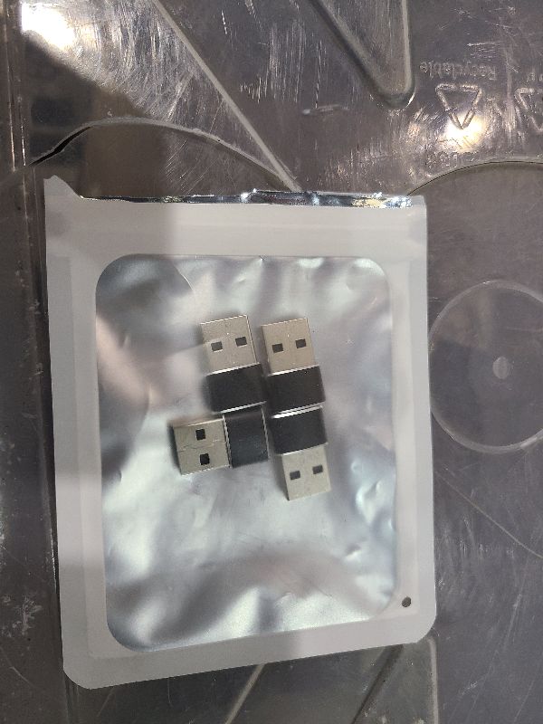 Photo 1 of ????? ???????? USB to USB C Adapter,Type-C Female to A Male Charger Converter for iPhone 17 Charger,iWatch Ultra SE 9 10,iPhone 17 Pro Max 16 15 12,Samsung S25,AirPods,iPad,Car,PS4