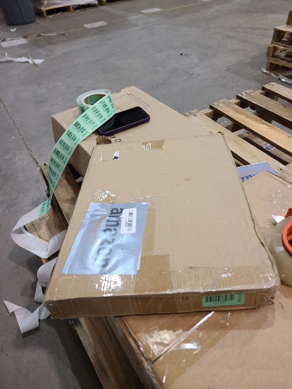 Photo 1 of 10 Pack Weather-Proof Red Estate Sale Signs Set, 17 x 13 Inch Double Sided Yard Signs with Metal H Stakes and Arrows