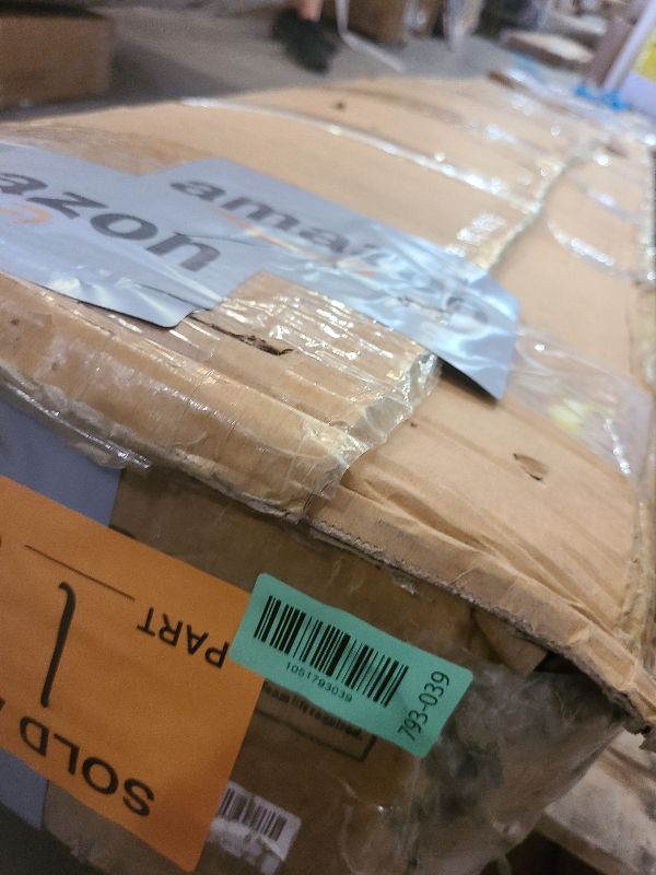 Photo 1 of 10x10x6 FT Outdoor Dog Kennel for Large Dogs, Large Dog Kennel Outside with Lock, Dog Enclosures with UV-Resistant Waterproof Roof Cover for Outside